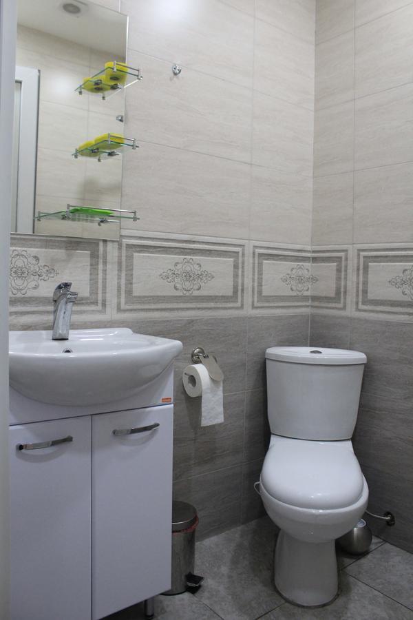 Guesthouse Nati-Natia ティビリシ エクステリア 写真