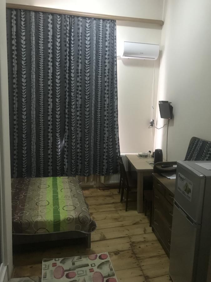 Guesthouse Nati-Natia ティビリシ エクステリア 写真